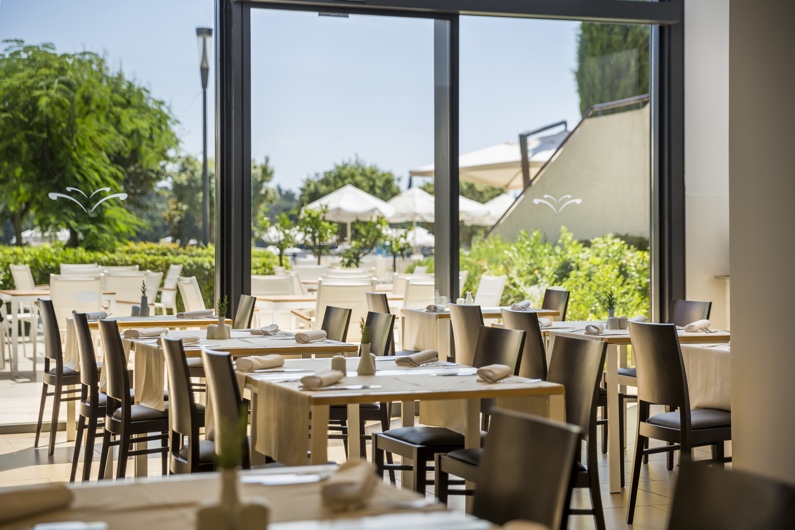 Hotelski restoran _2_-2424